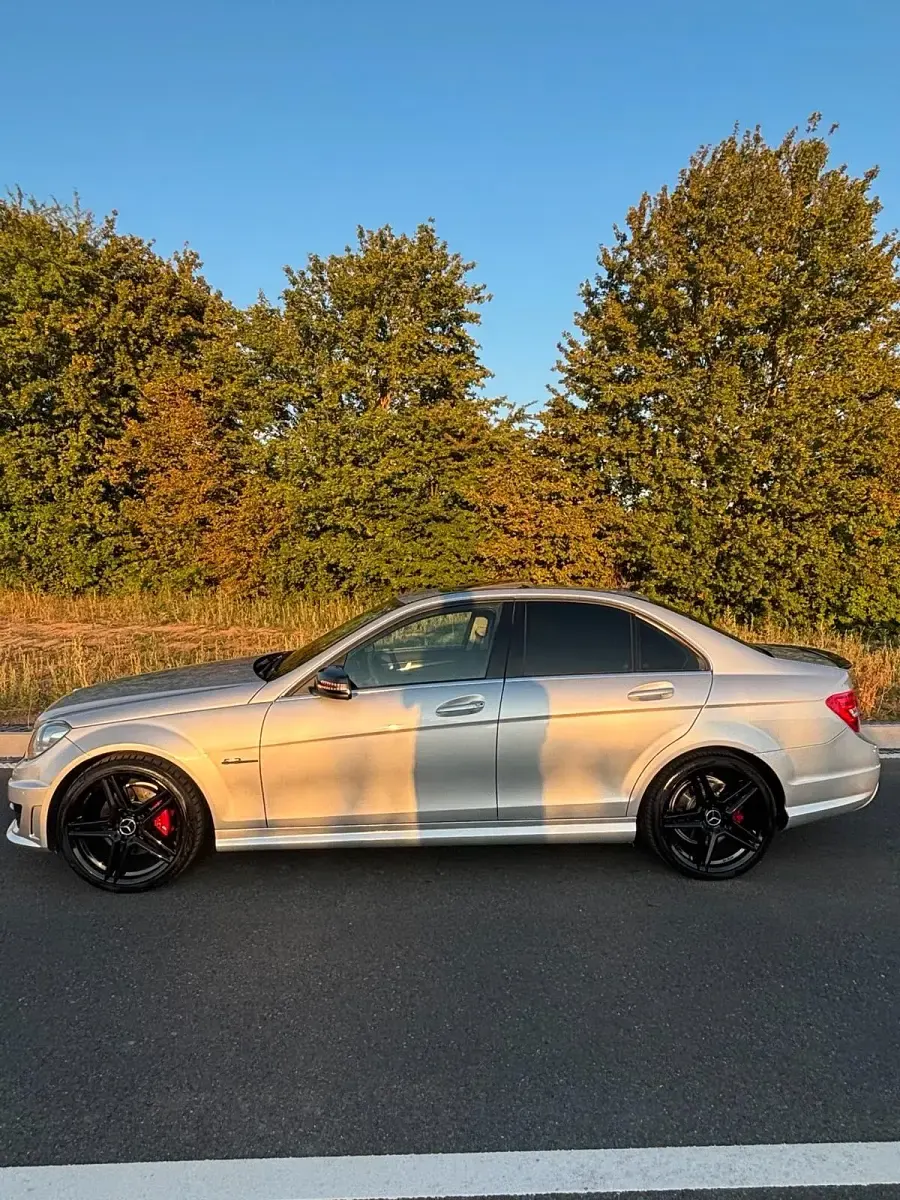 Gebraucht Mercedes C350 306 PS (225 kW) 2012 Silber Limousine