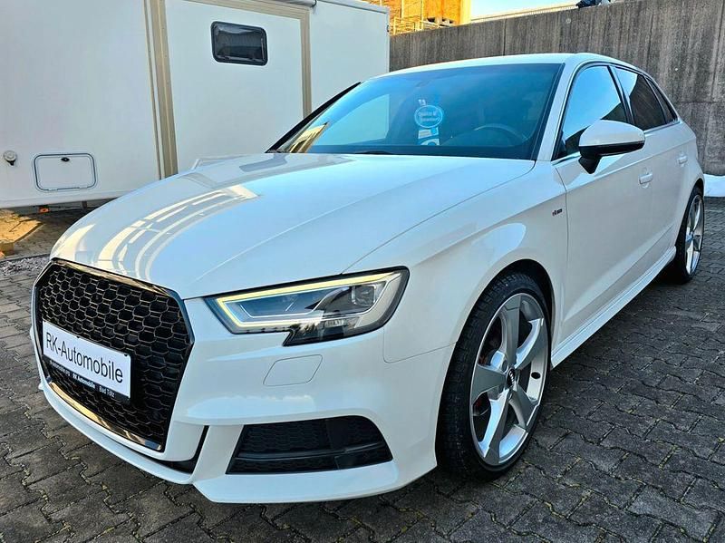 Weiß Gebraucht 2019 Audi A3 Sport Limousine | 15.490 € (Guter Preis) - Bild 1/4