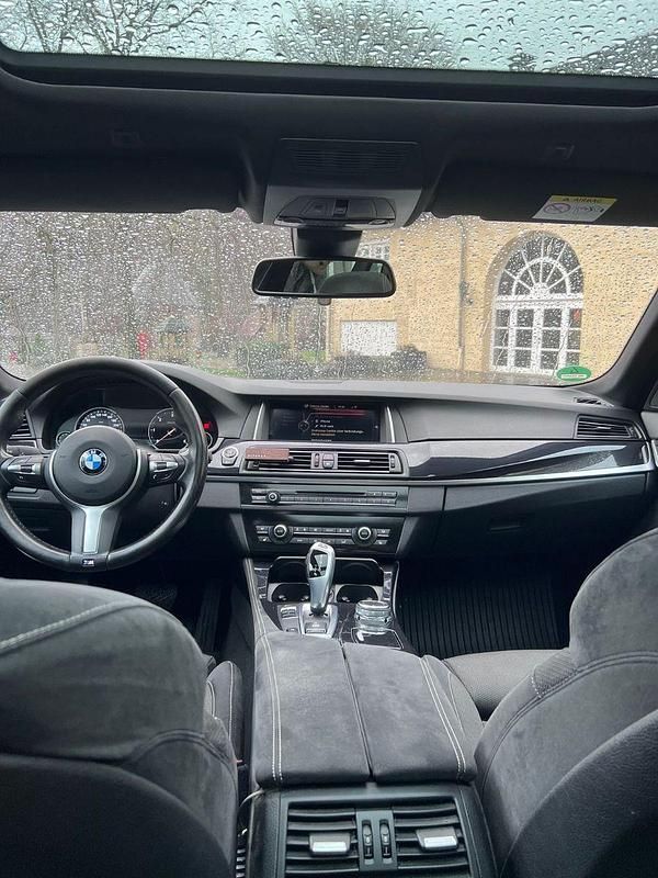 Gebraucht BMW 530 Performance 258 PS (189 kW) 2015 Weiß Kombi