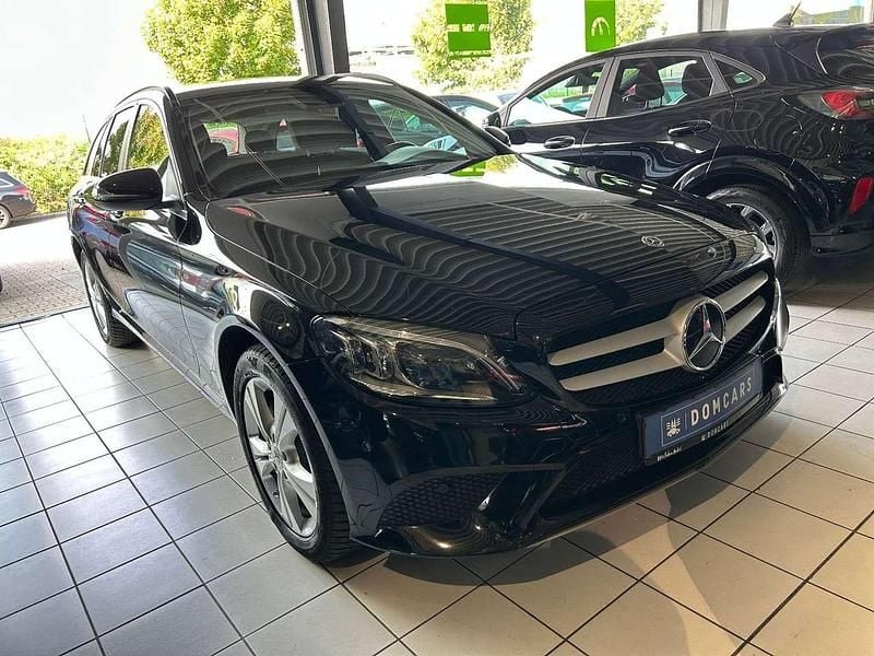 Gebraucht Mercedes C200 184 PS (135 kW) 2018 Schwarz Kombi