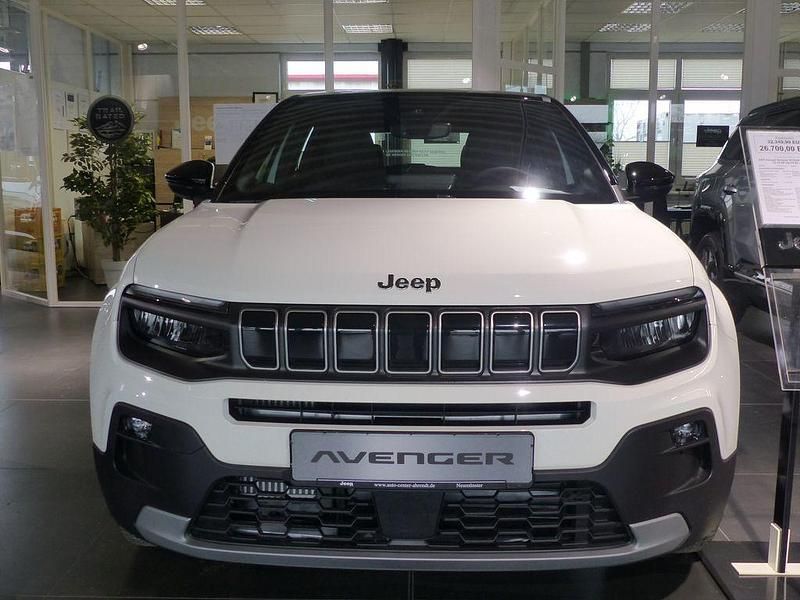 Neu Jeep Avenger Altitude 101 PS (74 kW) 2025 Weiß SUV