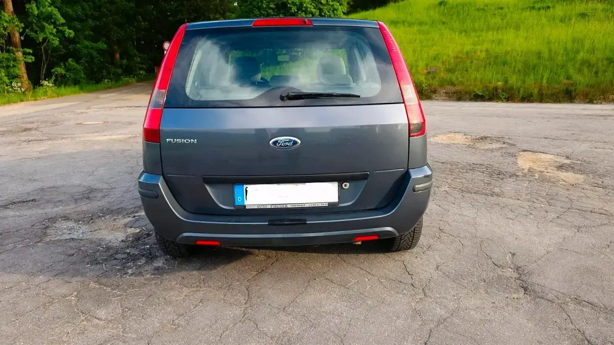 Gebraucht Ford Fusion 60 PS (44 kW) 2003 Silber Kleinwagen