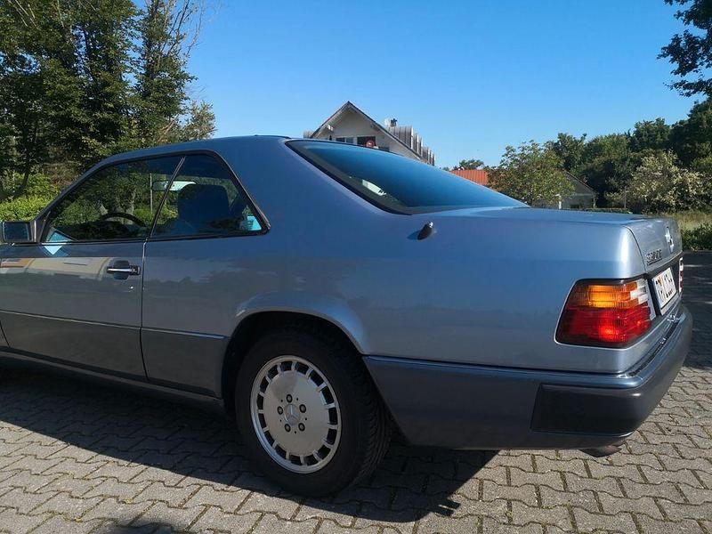 Gebraucht Mercedes 320 220 PS (161 kW) 1993 Blau Coupé
