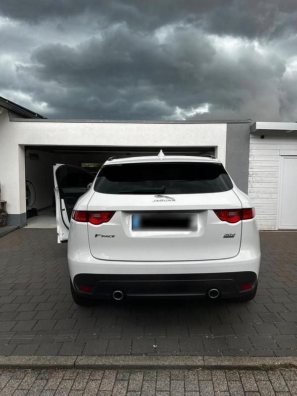 Gebraucht Jaguar F-Pace 300 PS (220 kW) 2018 Weiß SUV