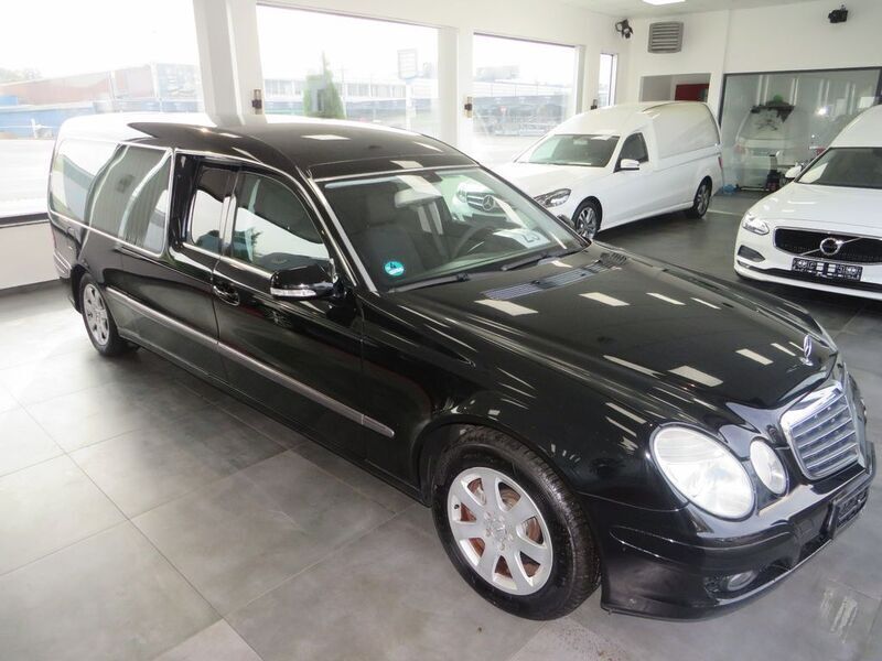 Gebraucht Mercedes E280 190 PS (139 kW) 2007 Schwarz Limousine