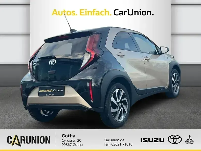 Neu Toyota Aygo X 72 PS (52 kW) 2026 2vj ginger beige SUV