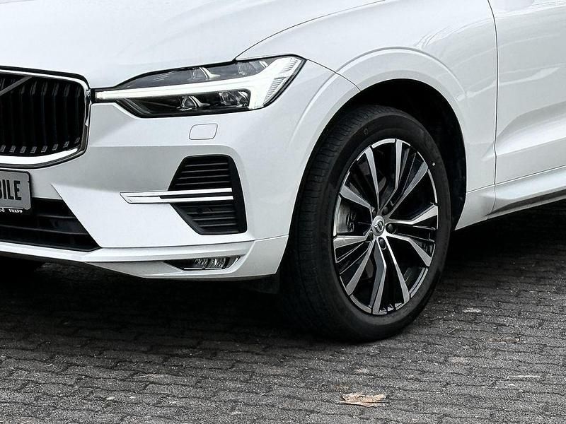 Gebraucht Volvo XC60 Core 197 PS (144 kW) 2024 Weiss SUV