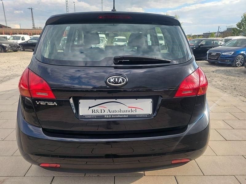 Gebraucht Kia Venga Spirit 125 PS (91 kW) 2013 Schwarz Kleinwagen