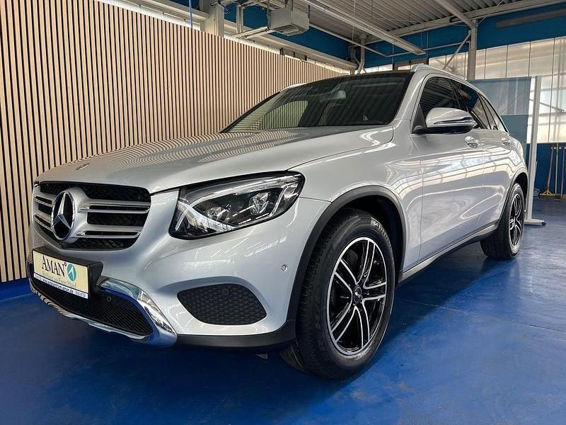 Silber Gebraucht 2018 Mercedes GLC300 AMG SUV | 35.000 € (Fairer Preis) - Bild 1/4