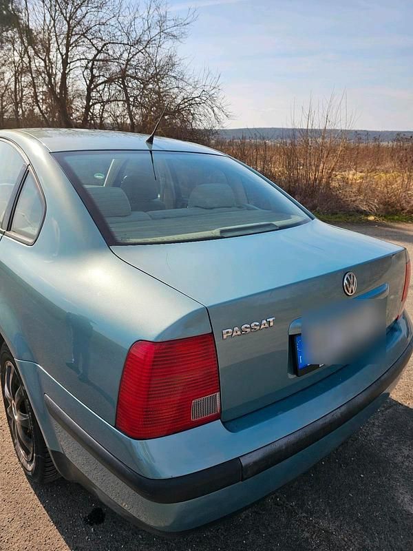 Gebraucht VW Passat 100 PS (73 kW) 1997 Andere farben Limousine