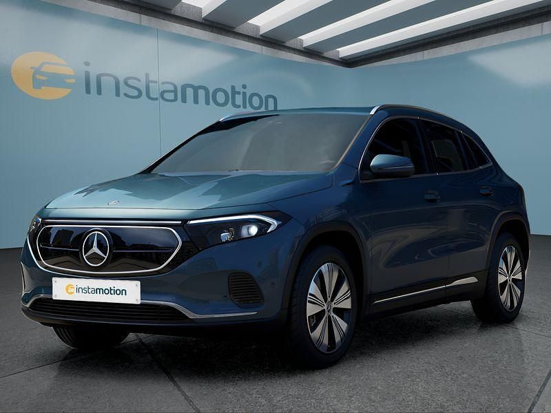 Blau Gebraucht 2021 Mercedes EQA250 SUV | 27.749 € (Guter Preis) - Bild 1/4