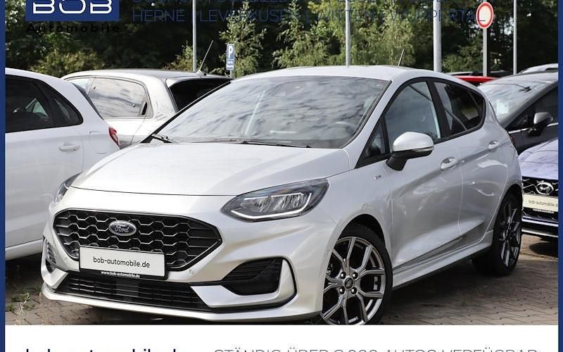 Polar silber met (silber) (silber) Gebraucht 2023 Ford Fiesta ST-Line Kleinwagen | 15.888 € (Guter Preis) - Bild 1/4