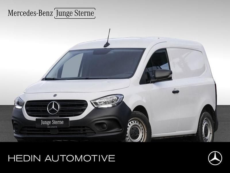 Weiß Gebraucht 2022 Mercedes Citan 110 Van / Kleinbus | 16.898 € (Guter Preis) - Bild 1/4