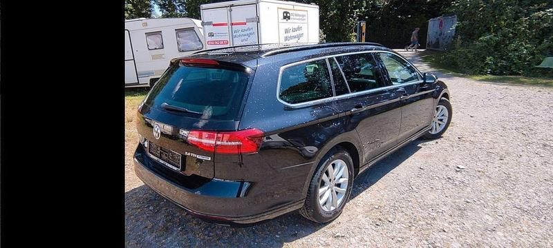 Gebraucht VW Passat 150 PS (110 kW) 2017 Schwarz Kombi
