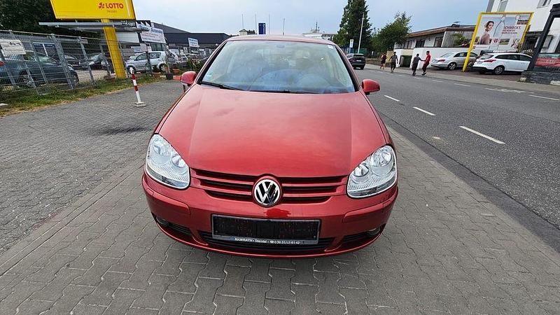 Rot Gebraucht 2008 VW Golf V United Limousine | 6.499 € (Teuer) - Bild 1/4