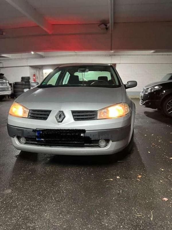 Gebraucht Renault Mégane II Authentique 82 PS (60 kW) 2005 Limousine