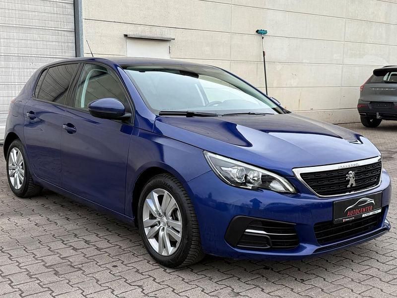 Gebraucht Peugeot 308 Active 131 PS (96 kW) 2018 Blau Limousine