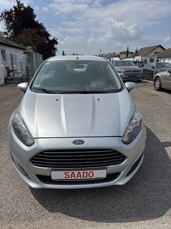 Grau Gebraucht 2014 Ford Fiesta Trend Kleinwagen | 5.499 € (Guter Preis) - Bild 1/4
