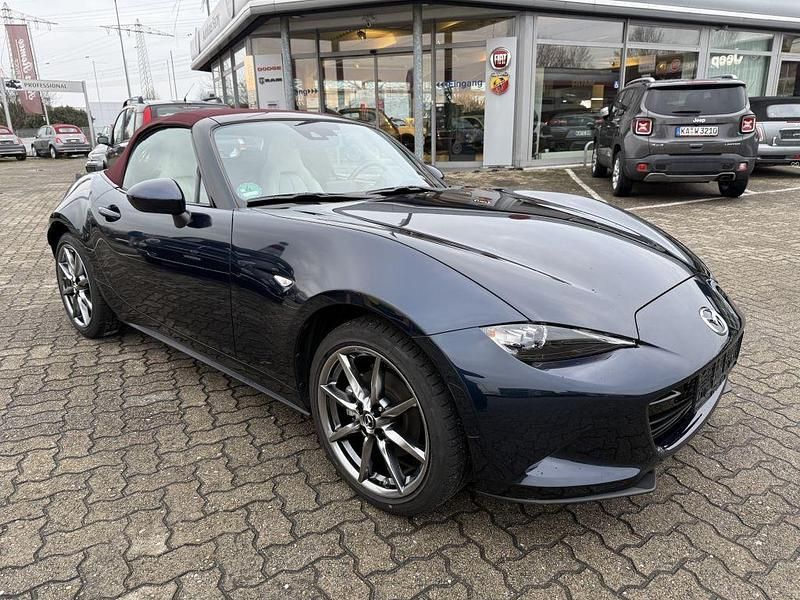 Gebraucht Mazda MX5 Ad'Vantage 184 PS (135 kW) 2022 Mitternachtsblau metallic (metallic) Cabrio
