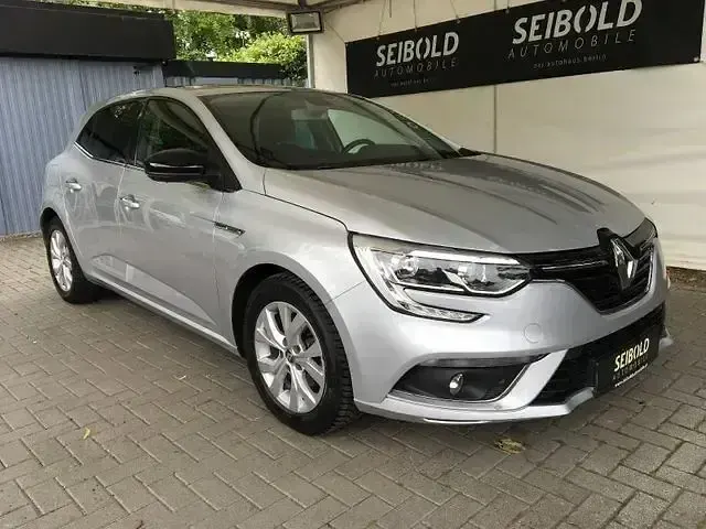 Gebraucht Renault Mégane IV LIMITED 140 PS (102 kW) 2019 Silber Limousine