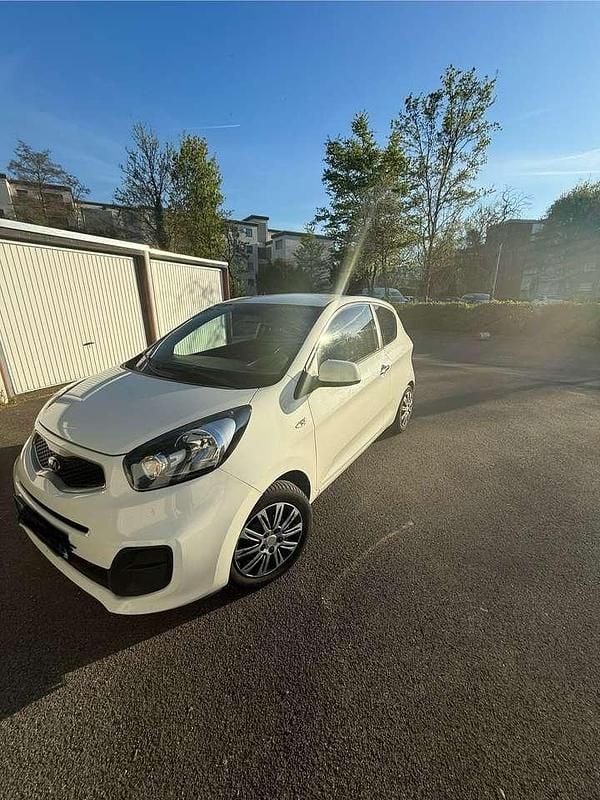 Weiß Gebraucht 2014 Kia Picanto Kleinwagen | 5.990 € (Etwas zu teuer) - Bild 1/4
