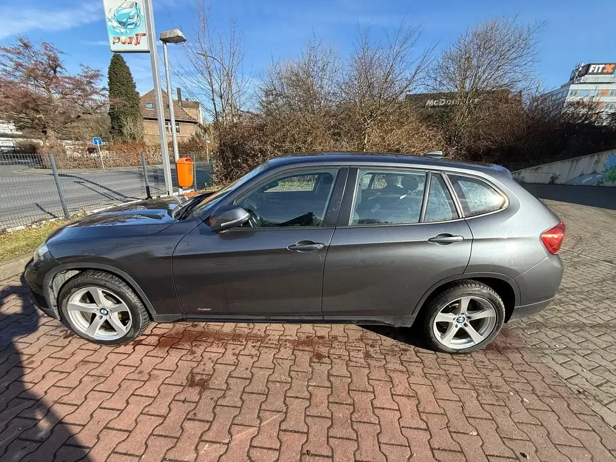 Używany BMW X1 150 KM (110 kW) 2014 Szary SUV
