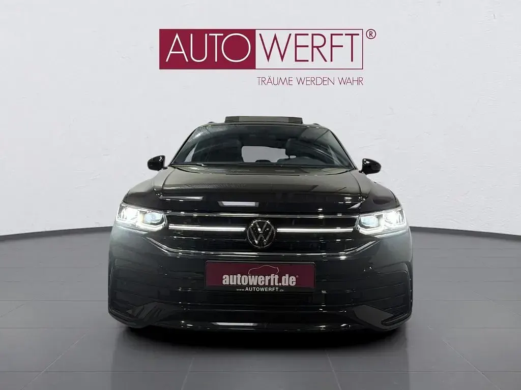 Gebraucht VW Tiguan Allspace R-line 190 PS (139 kW) 2024 Schwarz SUV