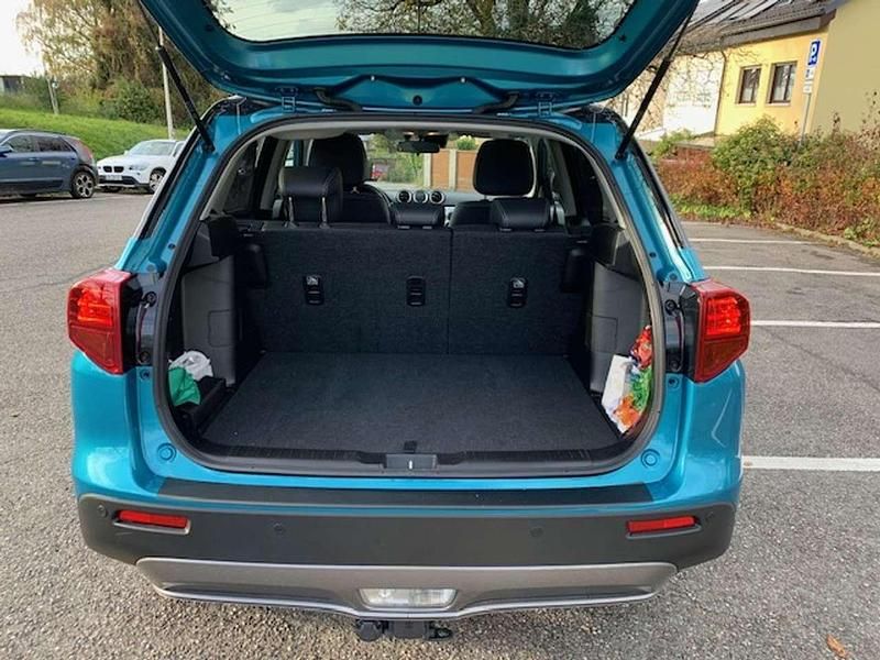 Gebraucht Suzuki Vitara Comfort+ 116 PS (85 kW) 2024 Blau SUV