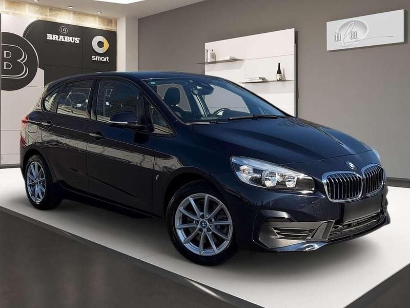Gebraucht BMW 225 Advantage 136 PS (100 kW) 2018 Imperialblau brillanteffek Van / Kleinbus