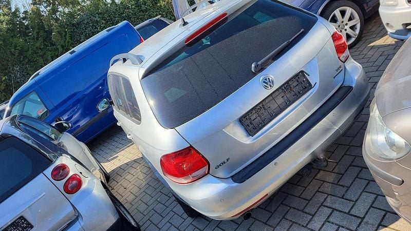 Gebraucht VW Golf VII Match 105 PS (77 kW) 2013 Silber Kombi