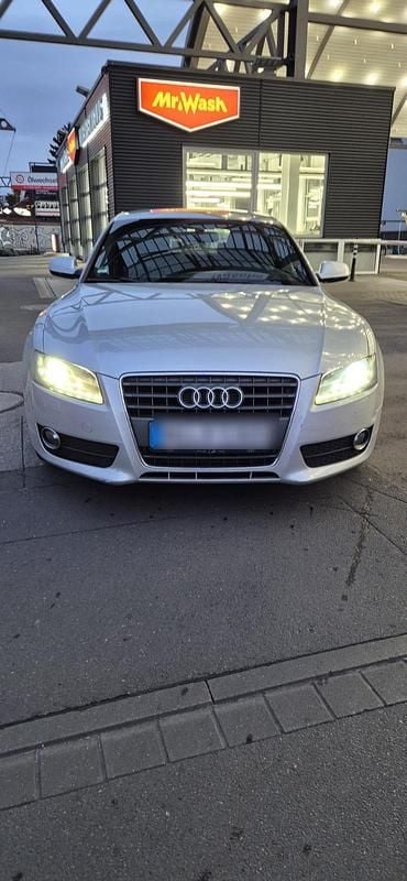 Silber Gebraucht 2010 Audi A5 S-Line Coupé | 5.300 € (Superpreis) - Bild 1/4