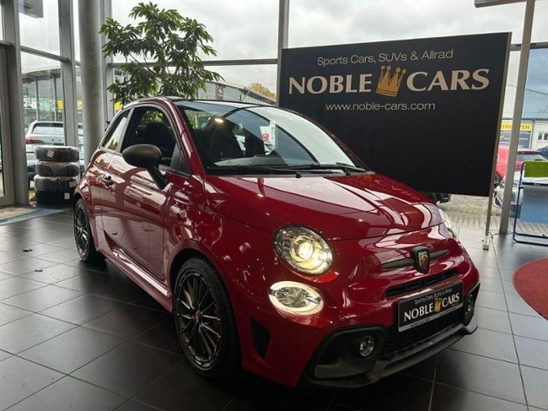 Passionred (metallic) Gebraucht 2023 Abarth 695C Cabrio | 32.680 € (Etwas zu teuer) - Bild 1/4