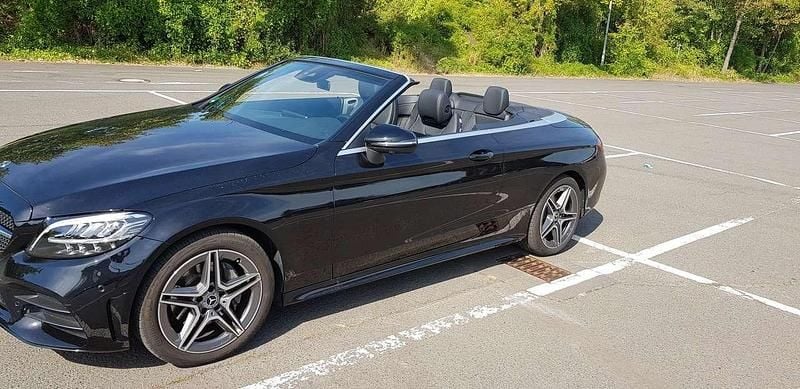 Gebraucht Mercedes C200 AMG line 184 PS (135 kW) 2019 Schwarz Cabrio