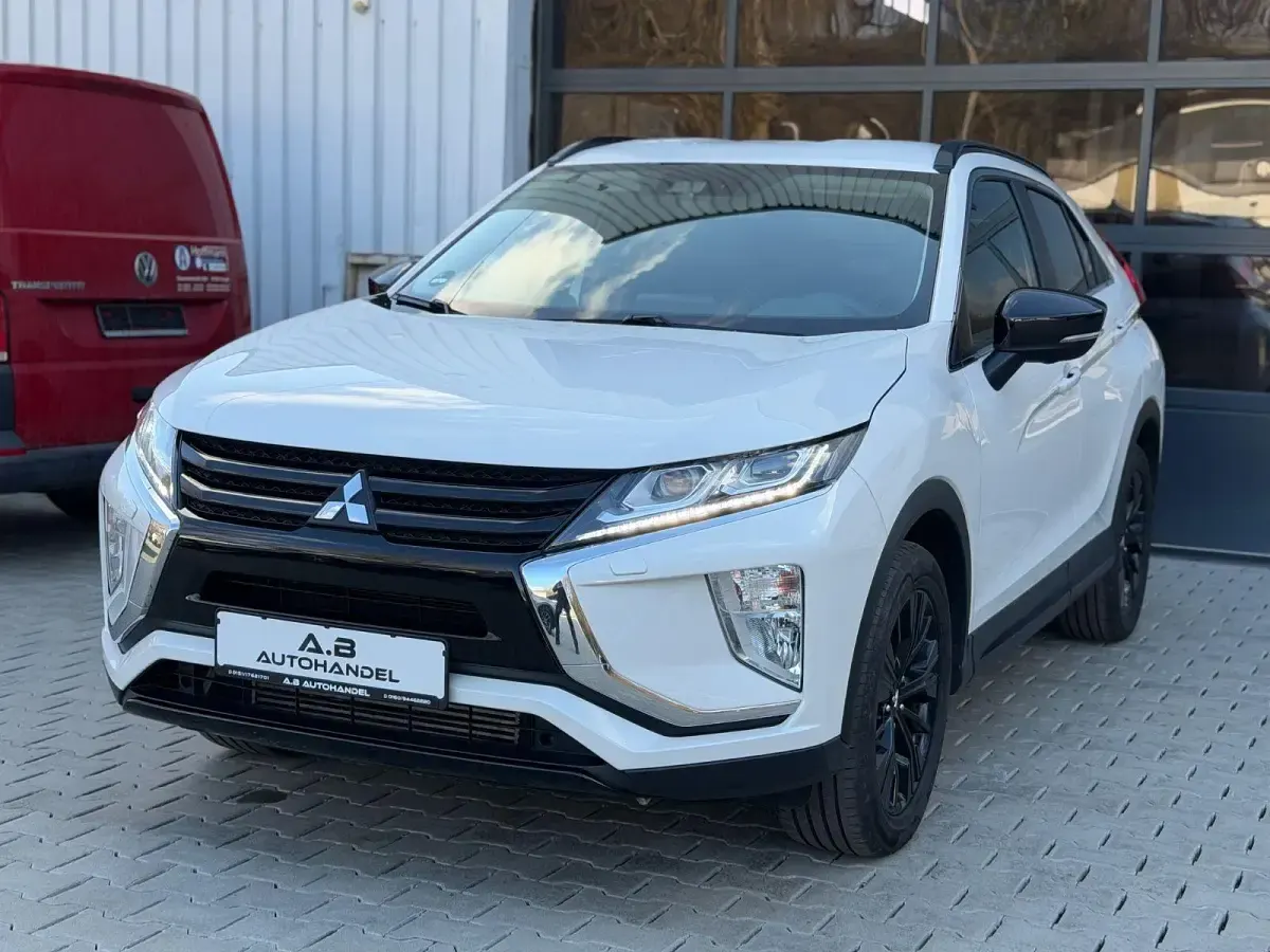 Usata Mitsubishi Eclipse Cross Active 148 CV (108 kW) 2019 Bianco SUV