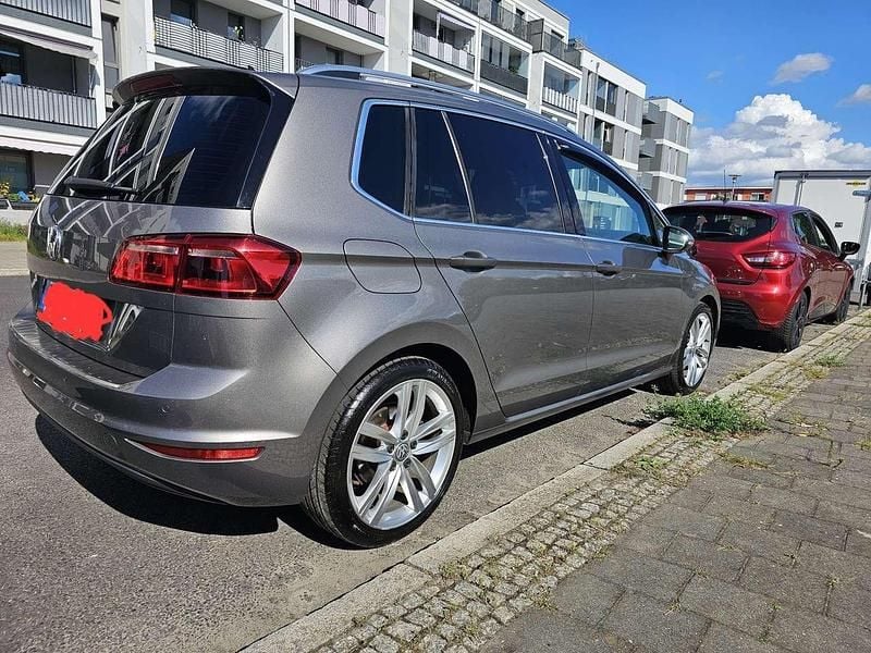 Grau Gebraucht 2015 VW Golf VII Kombi | 11.000 € (Fairer Preis) - Bild 1/4