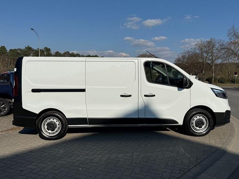 Gebraucht Renault Trafic 150 PS (110 kW) 2022 Weiß Van / Kleinbus