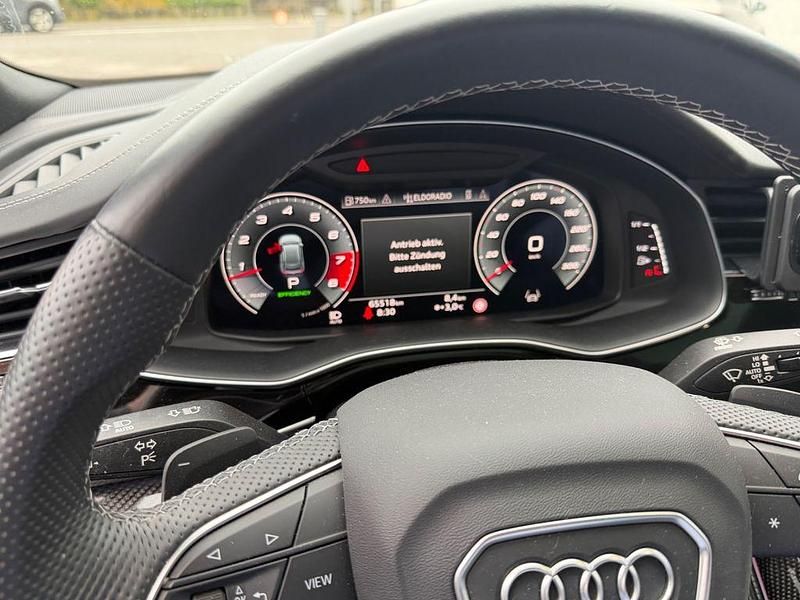 Gebraucht Audi SQ8 507 PS (372 kW) 2022 Grau SUV