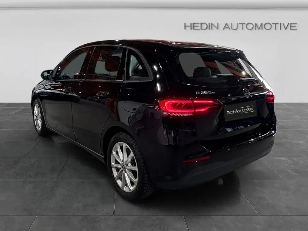 Gebraucht Mercedes B250 160 PS (117 kW) 2022 Schwarz Kleinwagen