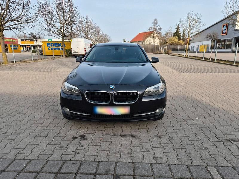 Gebraucht BMW 525 218 PS (160 kW) 2013 Schwarz Kombi