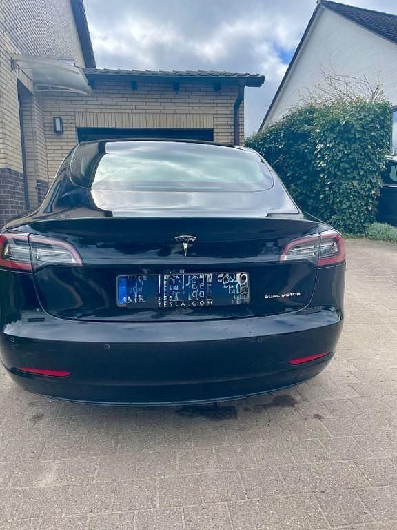 Usata Tesla Model 3 253 kW (345 CV) 2019 Nero Berlina