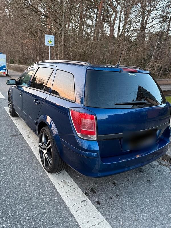 Gebraucht Opel Astra 120 PS (88 kW) 2008 Blau Kombi