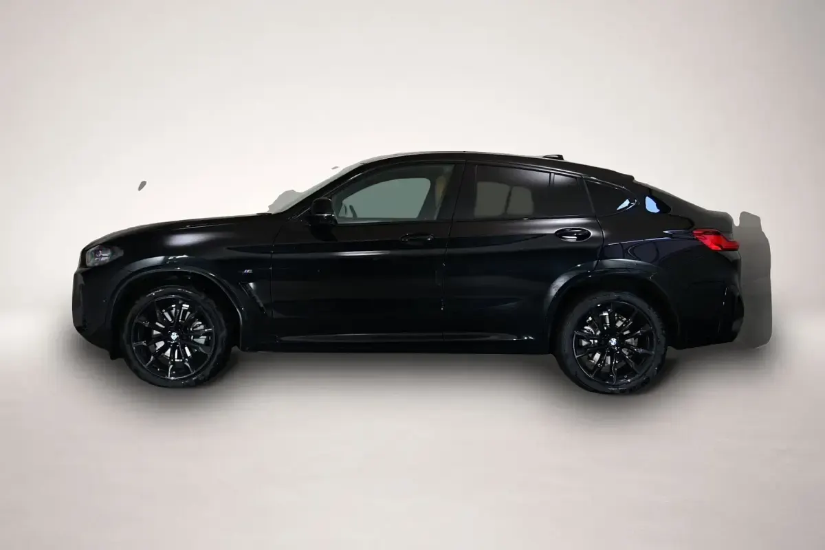 Gebraucht BMW X4 184 PS (135 kW) 2025 Schwarz SUV