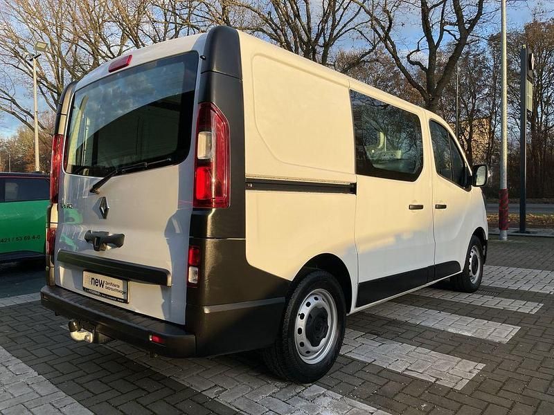 Gebraucht Renault Trafic Komfort 131 PS (96 kW) 2025 Arktisweiß Van / Kleinbus