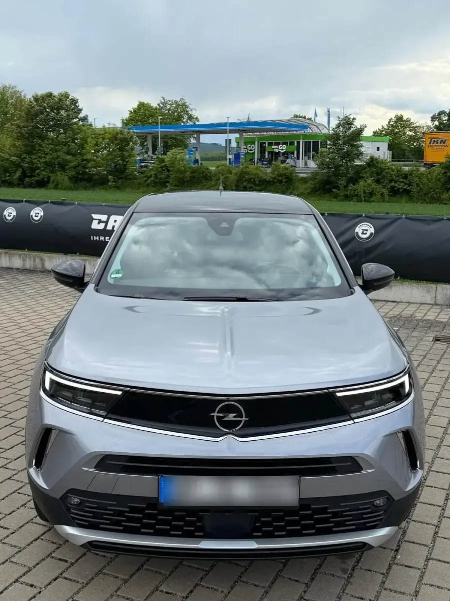 Gebraucht Opel Mokka 131 PS (96 kW) 2023 Grau SUV
