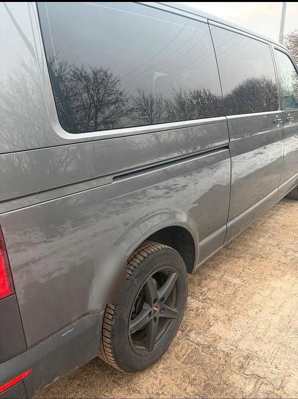 Gebraucht VW T6 150 PS (110 kW) 2016 Grau Van