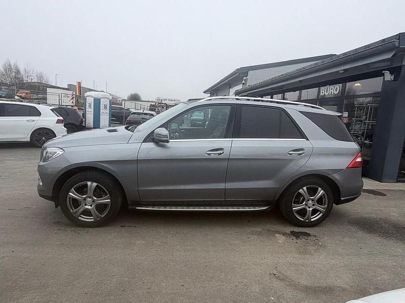Gebraucht Mercedes ML350 258 PS (189 kW) 2012 Silber SUV