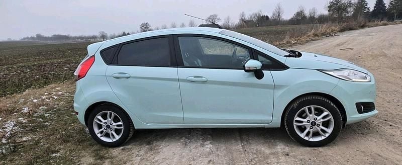 Gebraucht Ford Fiesta 80 PS (58 kW) 2017 Grün Kleinwagen