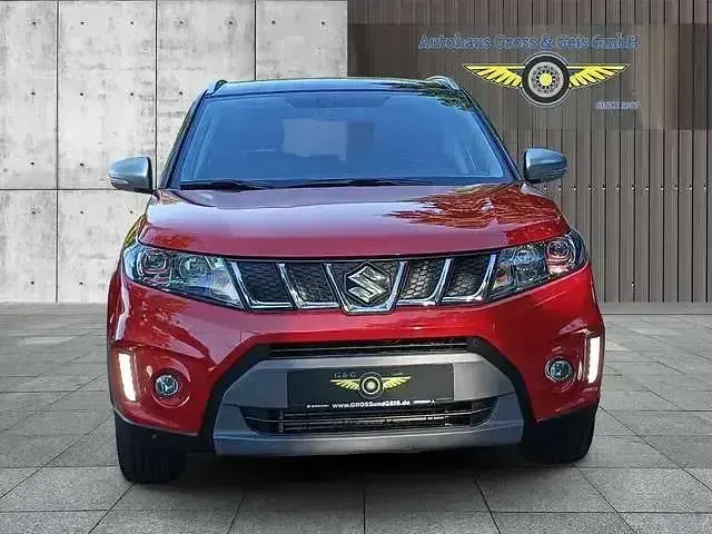 Gebraucht Suzuki Vitara 140 PS (102 kW) 2017 Bridge red  cosmic black SUV