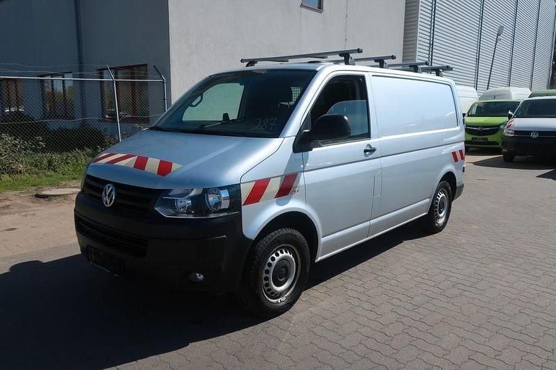 Gebraucht VW Transporter 140 PS (102 kW) 2015 Silber Van
