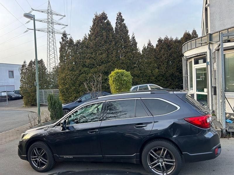 Gebraucht Subaru Outback Sport 175 PS (128 kW) 2018 Grau Kombi